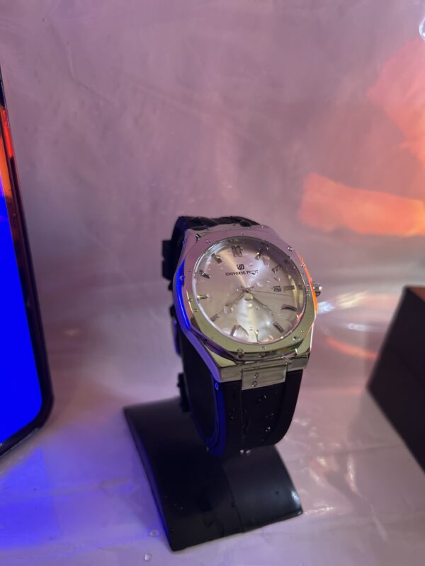 Universe Point Silver Circle Dial